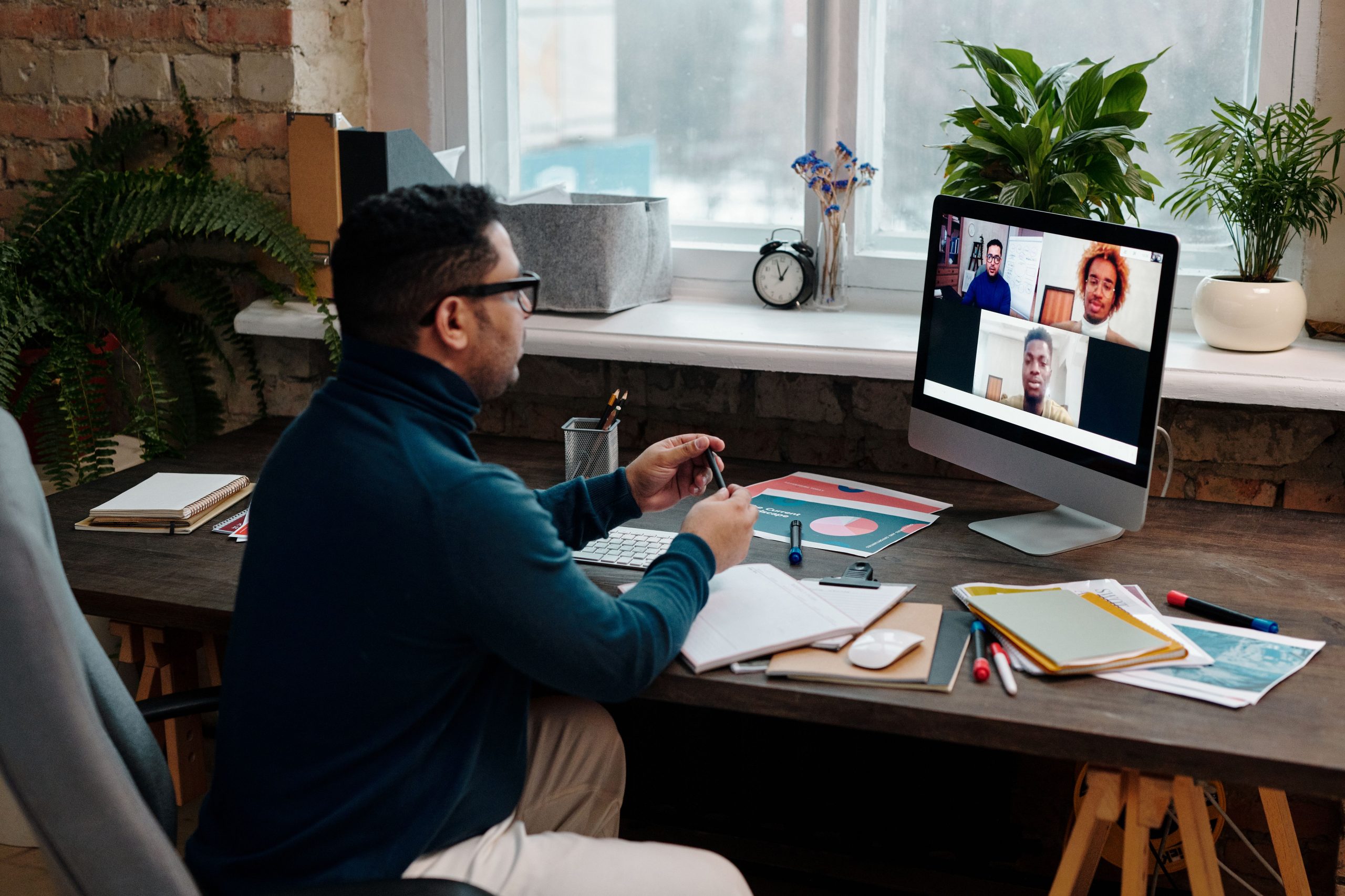 AI note-taker recording a New York business meeting